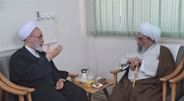 وجود رهبر معظم انقلاب سدّی در برابر تجزیه کشور و ضامن استقلال و آبروی شیعه است