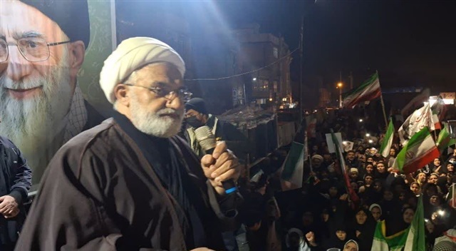 ملت ایران راه رهبر شهید را با قاطعیت ادامه می‌دهد/ دشمنان خیال شکست ملت ایران را به گور می‌برند