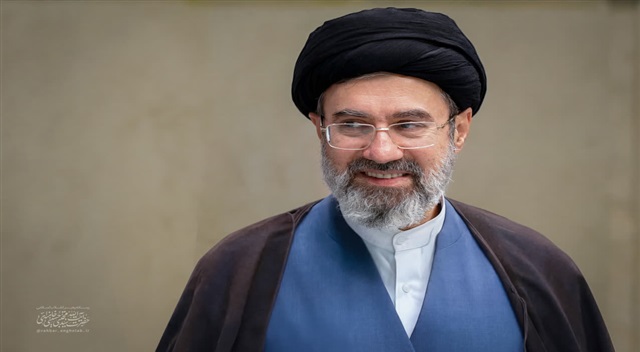 ارتش دلاورانه از کشور دفاع می‌کند